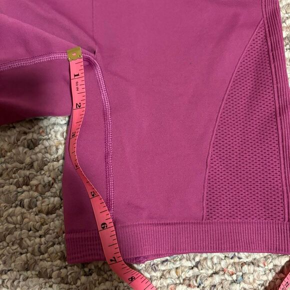 Lululemon Sculpt Short Ultra Violet- Size Small - Picture 7 of 9
